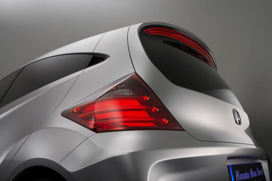  Honda Small Car Concept 2010 года  (фото 3 из 27)